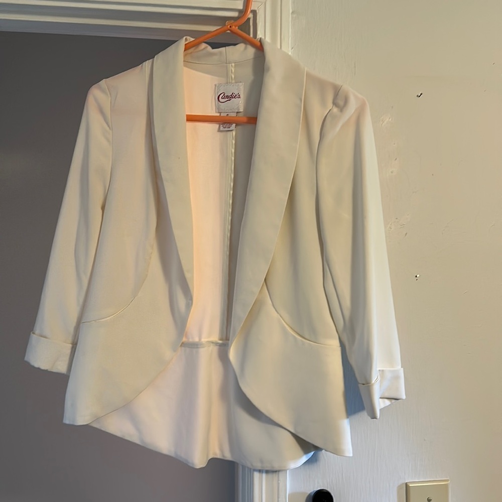 Lightweight blazer